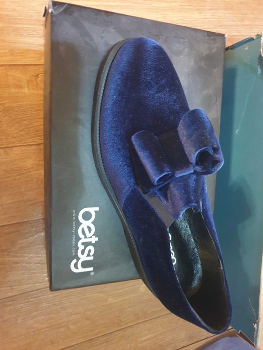 Ботинки женские  новые и б/у