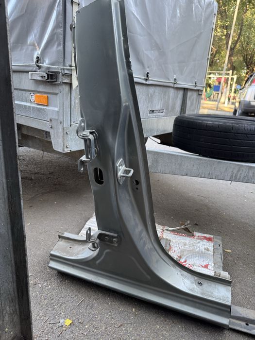 Усилитель бампера камри 30-35.