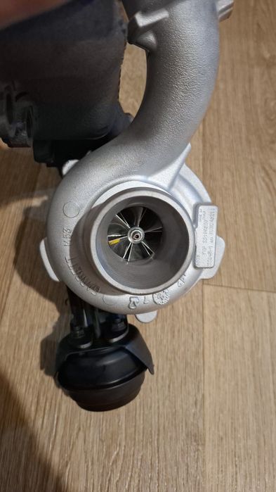 Хибридна турбина за Opel Vectra Astra Zafira Signum Z19DTH/Z19DT