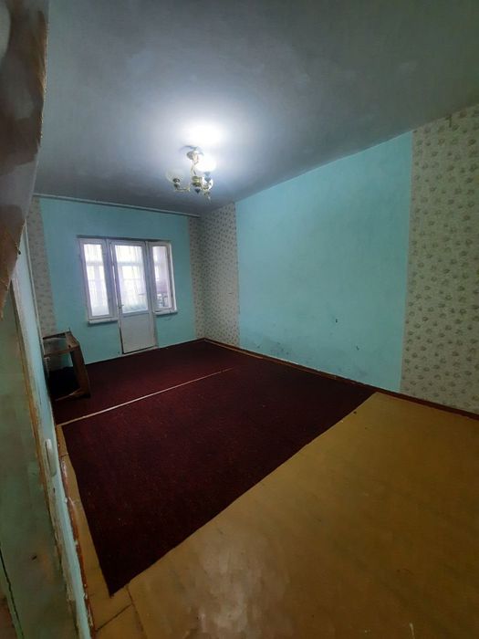 Чирчикда жойлашган 2хона 3этаж срочно сотилвоти