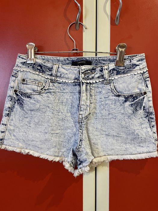 Pantaloni scurti Bershka NOI