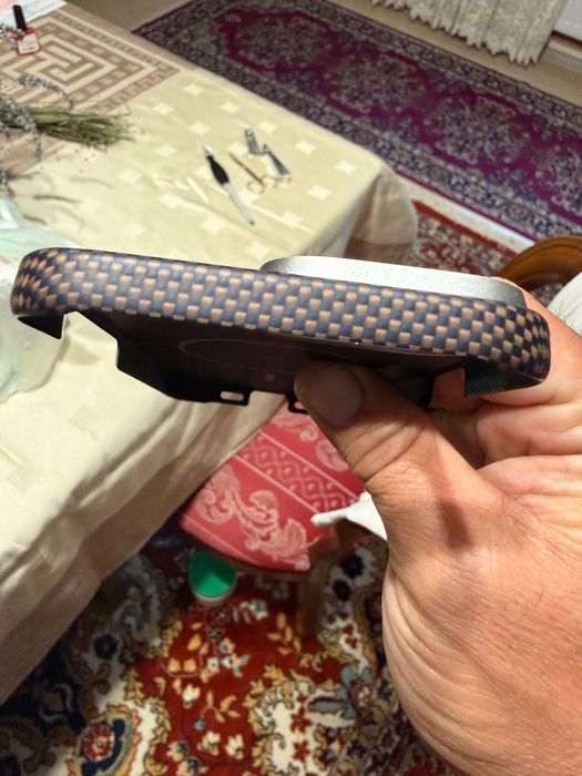 Carcasa pitaka iPhone 16 pro max