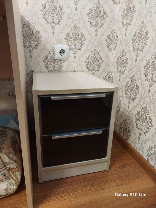 Продам кровать  и комод