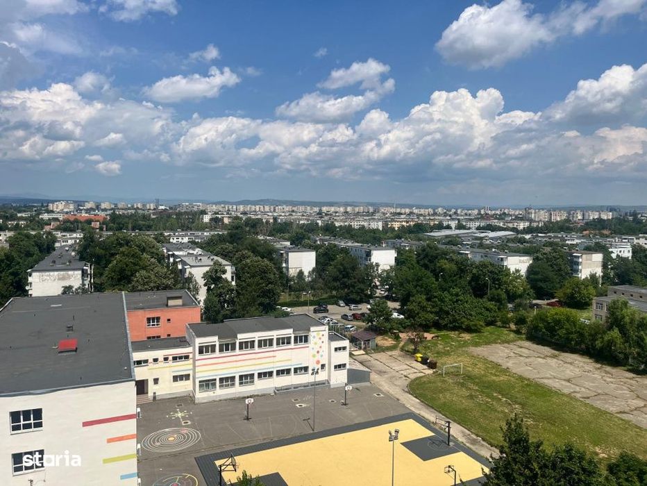 Apartament 2 camere, decomandat, zona Vest