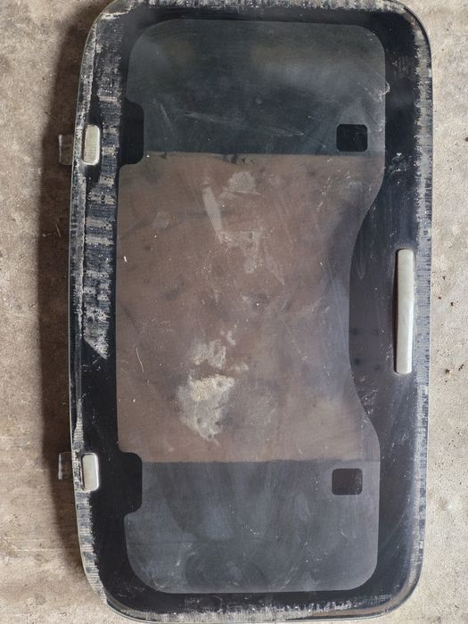 Продам стекло люка