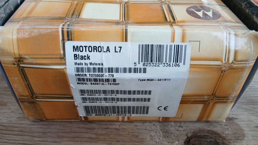 Легендарный Motorola SLVR L7