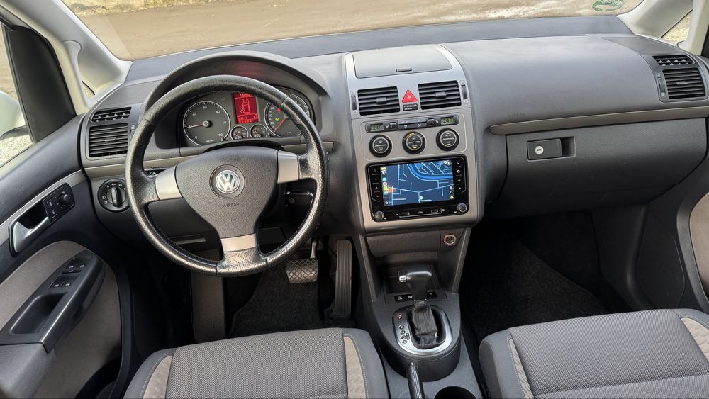 Vw Touran Cross 2009 170 cp