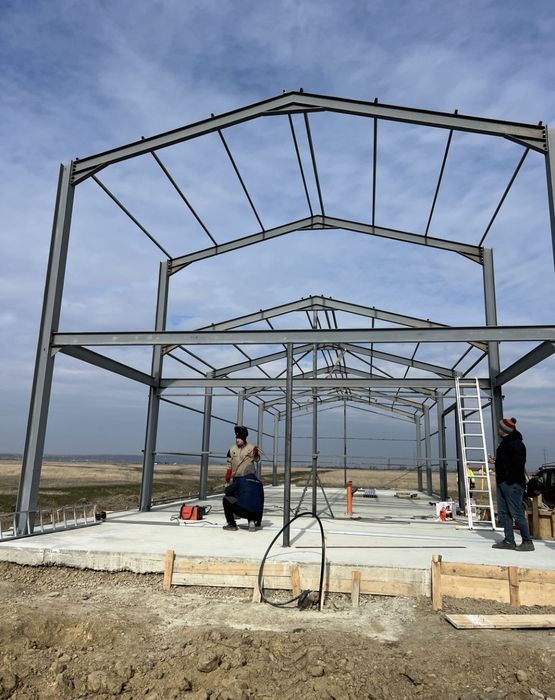 Structuri metalice hale metalice diferite dimensiuni