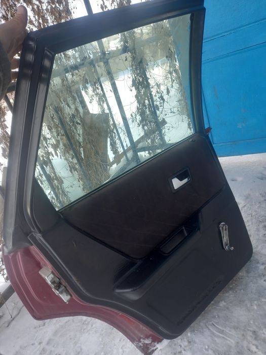 Продам дверь от ауди Б3