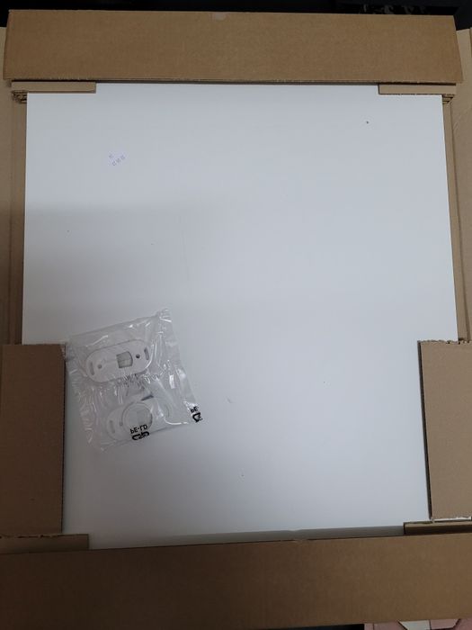 Vand oglinda cu rama lemn