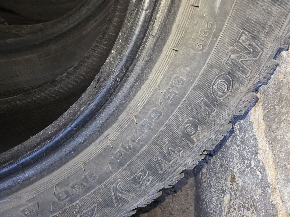 Продам шины зима лето 185/65/14