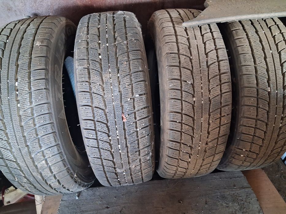 Шины продам 4 комплекта Triangle