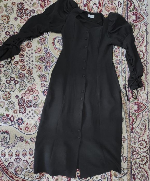 Платья бу черные