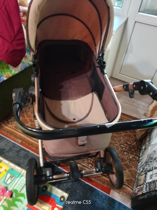 Срочно продам коляску