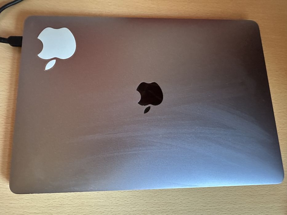 MacBook Pro 13 A1989 16GB 1TB / Merge doar la încărcător