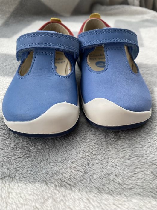 Papuci Clarks marimea 20.5