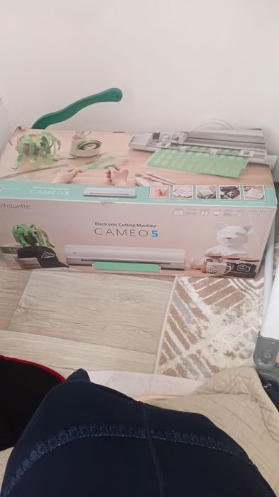 Плоттер Самое 5. Промышленный машинка .Прес.