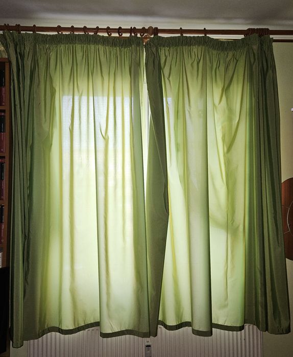 draperii din  satin dens  de culoare verde fistic/măsliniu marime 170x240