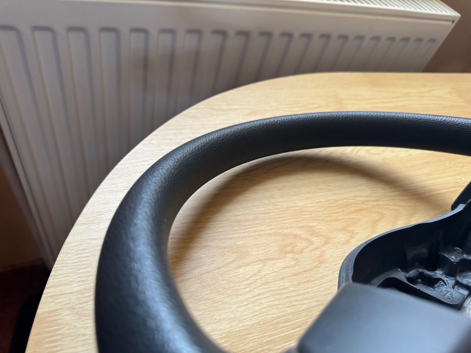 Volan de Volkswagen Passat B7/ Golf 6