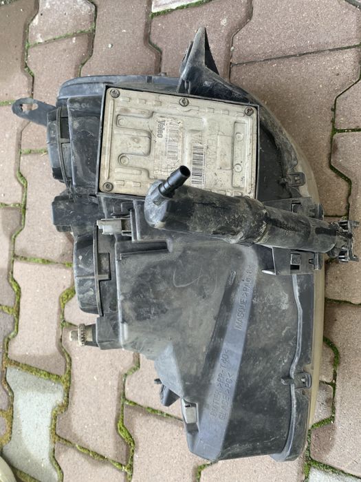 Фар ляв десен ситроен С5 citroen c5 ксенон