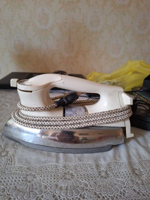 Утюг Panasonic продам.