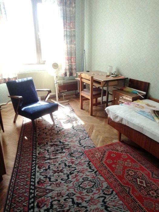 Дава се под наем Тристаен апартамент в Плевен, Дружба 1 - 100 кв.м за 255 € - Снимка #2