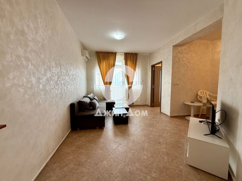 Двустаен апартамент в жилищна сграда БЕЗ ТАКСА, с. Равда