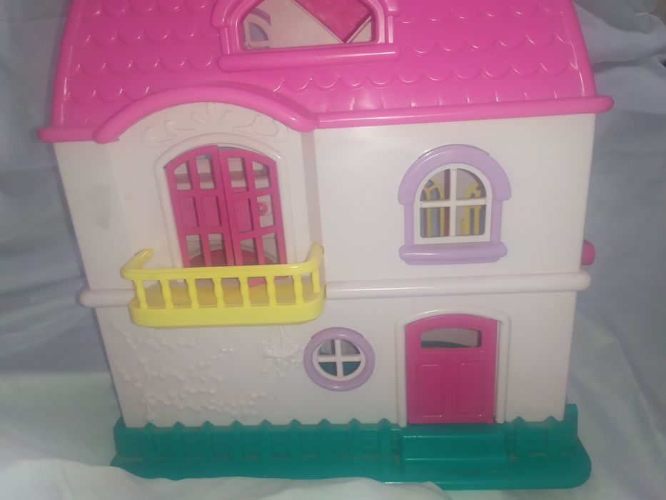 Домик б/у без мебели