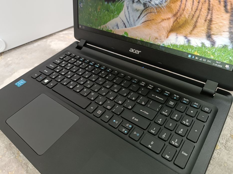 Ноутбук ACER + Сумка и мышка.