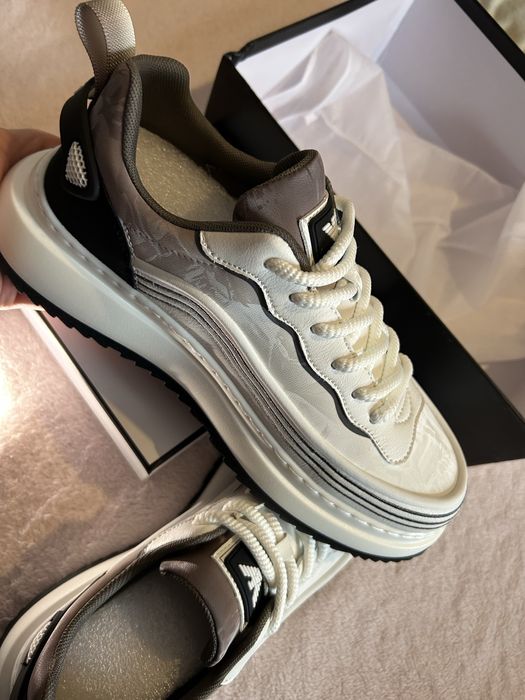 Sneakers stil luxury – design modern, alb & bej