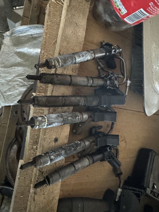 Injectoare mercedes 3.0 euro 4 tip 642