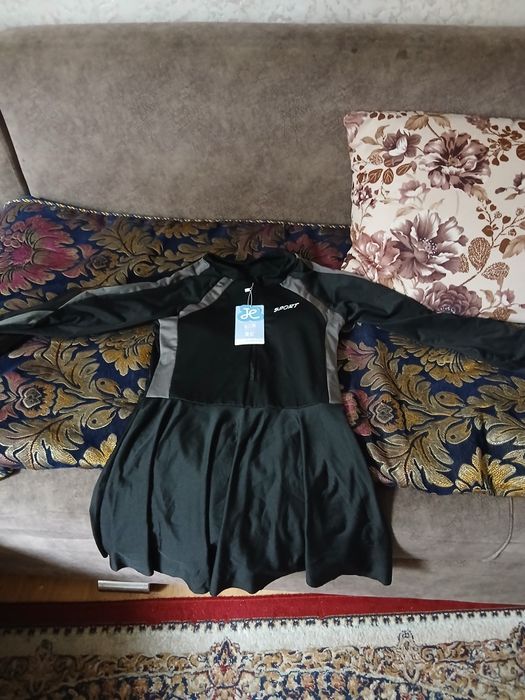 Продам купальник женский