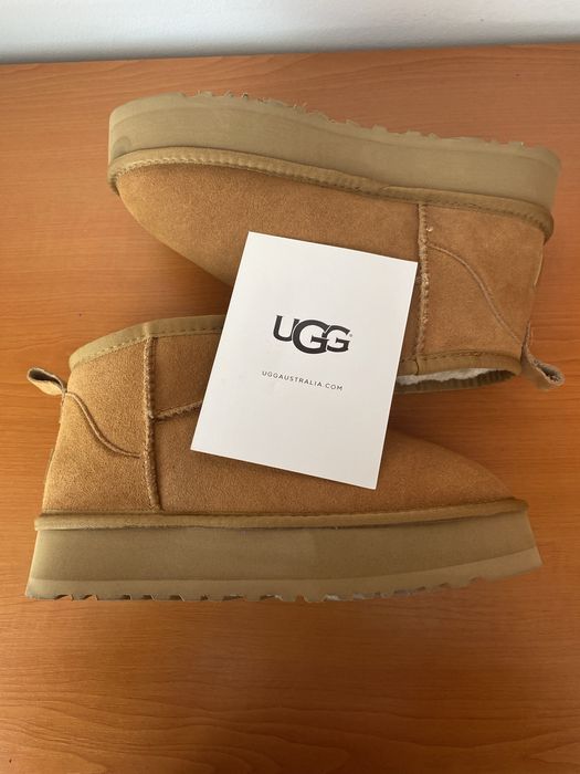 Platform mini ugg