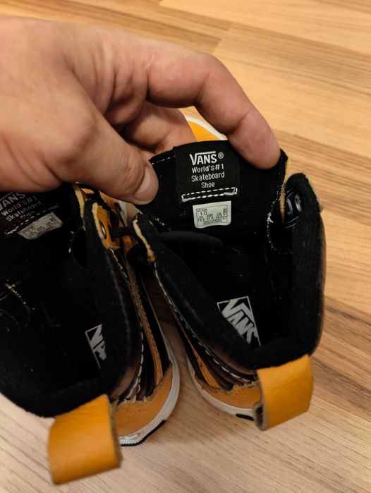 Adidasi Vans nr 31.5