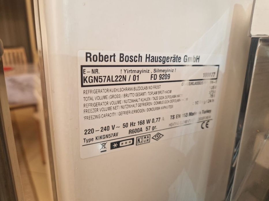 холодильник Bosch KGN57AL22