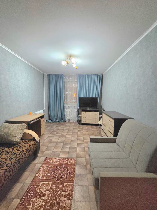 Продам 2 комн квартиру, район 17 школы