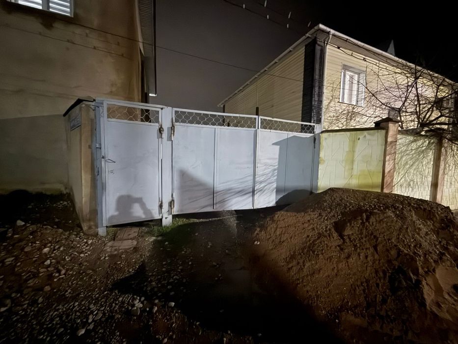 Серый вороталар.