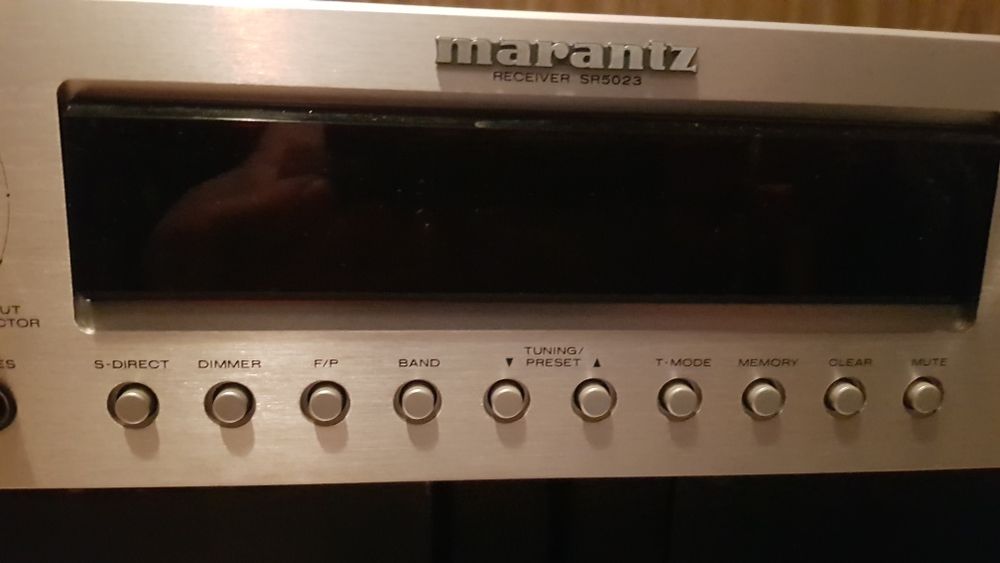Pentru muzica  de reparat sau piese de schimb amplificator receiver Marantz SR 5023