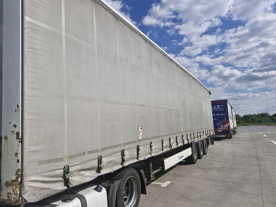 Remorca *Schmitz*Krone