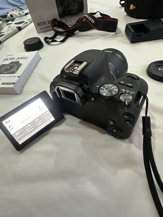 Canon EOS200d на около 6000 кадъра