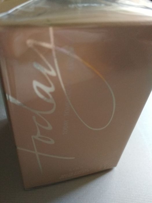 Парфюмированная вода "Today"