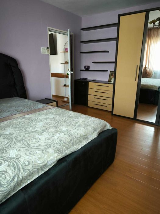 Vanzare ap. 2 camere, etaj 3, spatios, mobilat si utilat, Crihala Nord