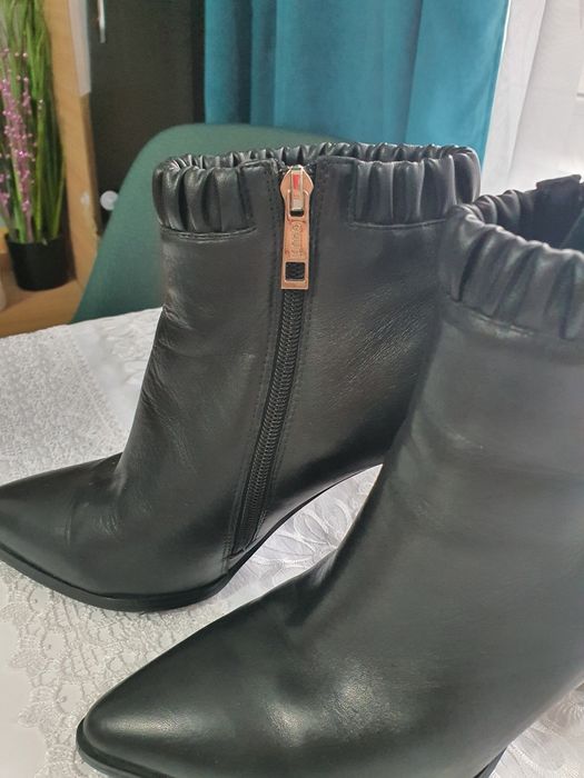 Cizme de piele Gaudi