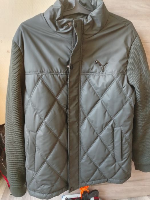 Ветровка сатылады новый 48 размер