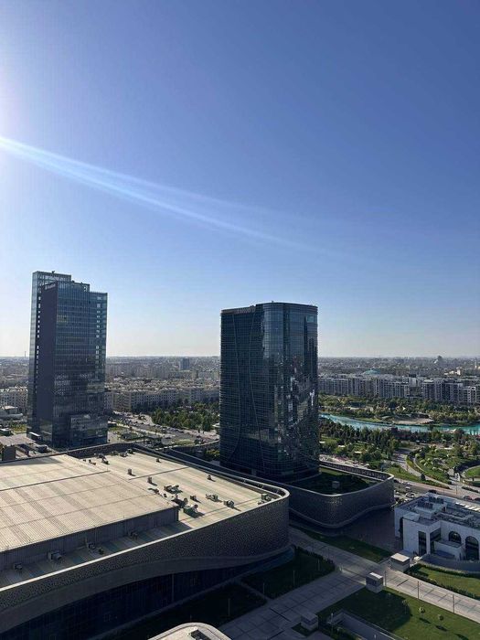 СРОЧНО ПРОДАЕТСЯ 2х ком квартира в ЖК Nest one 40м2 Вид на Хилтон