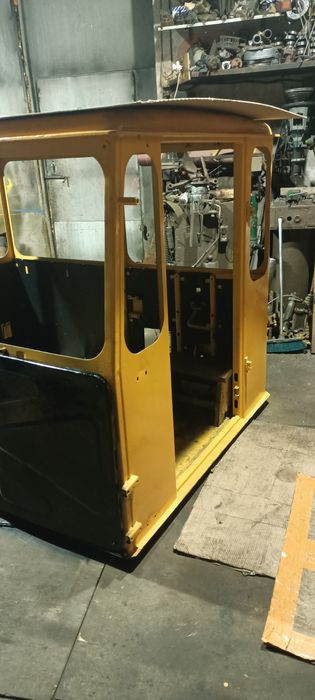 Продам кабину К700