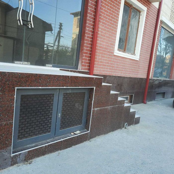 РЕКЛАМА 140 под бизнес помищени