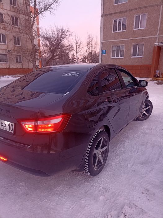 Веста 2021г седан