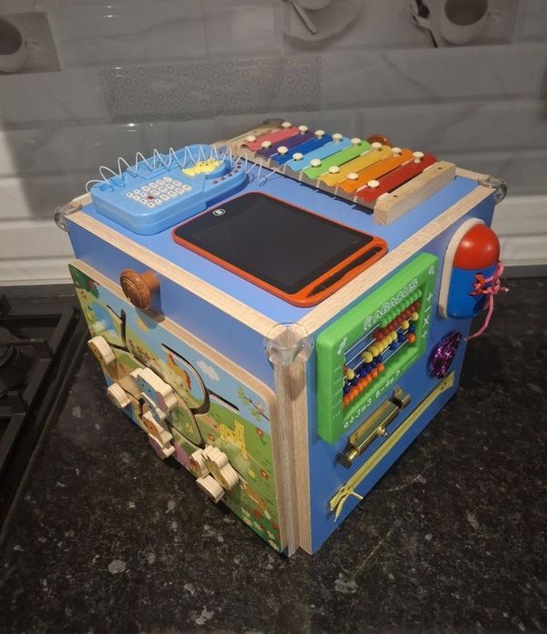 Бизиборд развивающий