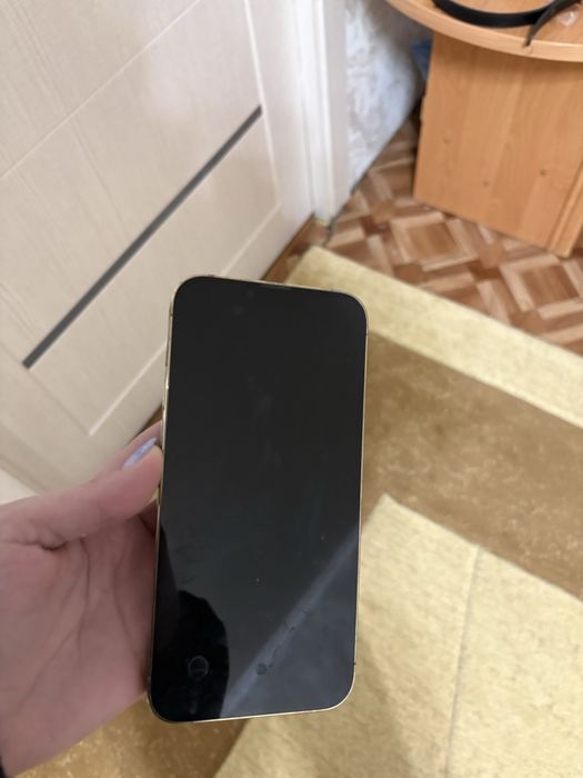 Продам айфон 13 про макс